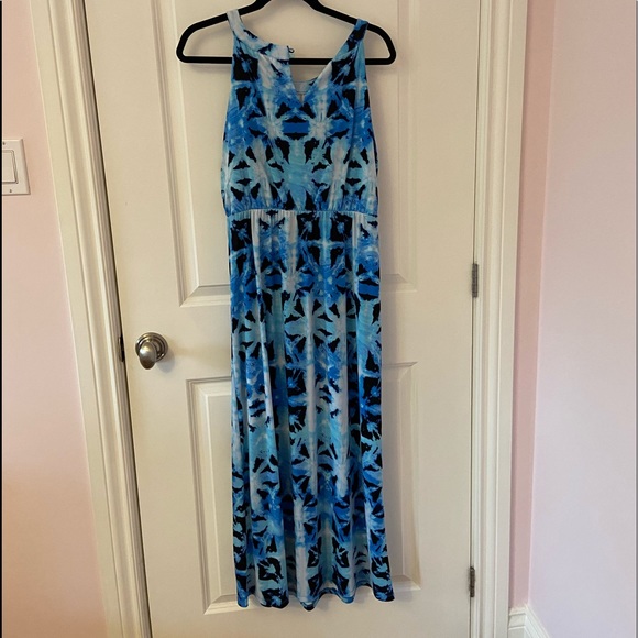 Maxi Dress - Picture 2 of 4